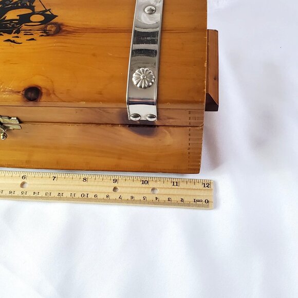 VTG Cedar Chest: Dove Tailed Wooden Box Nautical Clipper Ship Treasure Chest - Picture 3 of 16